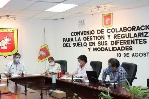 Ayuntamiento de Tuxtla firma Convenio para la regularización de suelos
