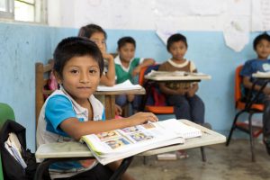Las clases por TV están bien… a menos que seas un niño de Guerrero, Oaxaca y Chiapas