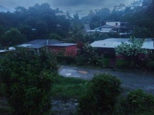 Desatiende CFE problemas de falta de energía eléctrica en zona alta de Tapachula 