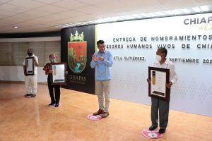 Es justo reconocer a quien preserva la cultura que engrandece a Chiapas ante el mundo Rutilio Escandón