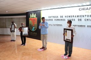 Es justo reconocer a quien preserva la cultura que engrandece a Chiapas ante el mundo Rutilio Escandón