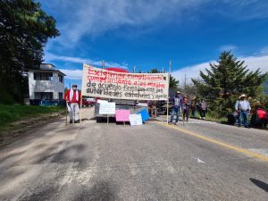 Bloqueos carreteros en diferentes puntos afectan actividades en Chiapas