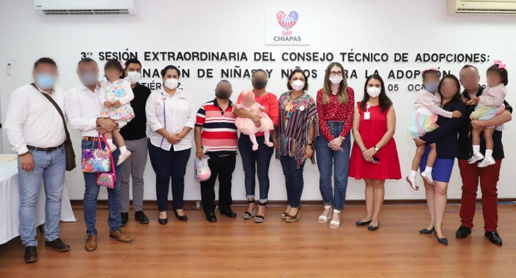 DIF Chiapas brinda a niñas y niños el derecho a vivir en familia a través de la adopción