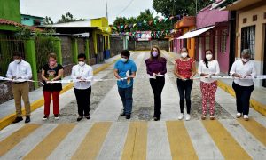 Habitantes de la colonia Rosalveli en Tapachula cuentan con calles nuevas