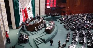 Para diputados no hay crisis; se dan su "navidad" viene forrada con $328 mil