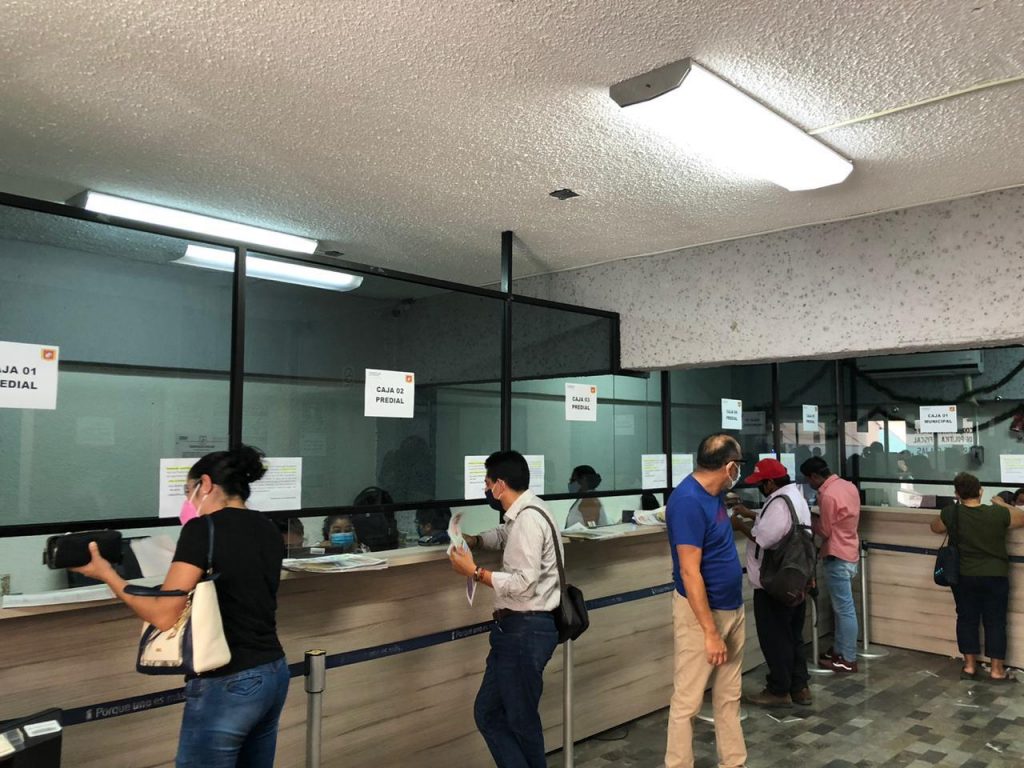 Ayuntamiento de Tuxtla facilita el uso de cajas móviles para realizar el pago predial 
