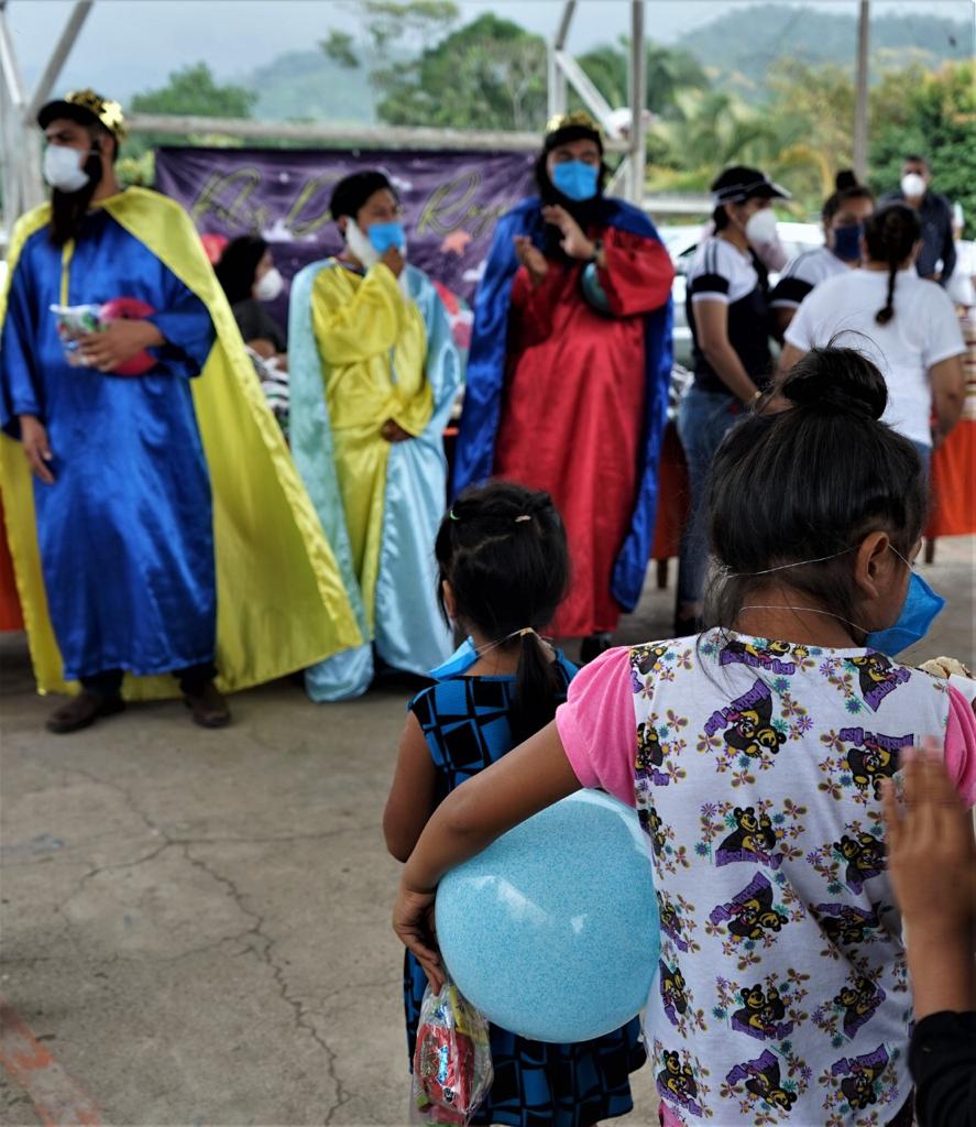 En Congregación Zaragoza, DIF Tapachula celebra el Día de Reyes