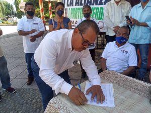 Recaban 4 mil firmas en contra de alianza de Morena con el PVEM 