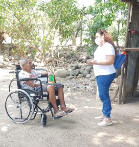 DIF Tapachula entrega sillas de ruedas a personas vulnerables