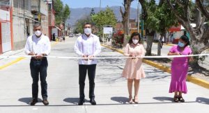 En Tuxtla Gutiérrez, inauguran calle pavimentada con concreto hidráulico