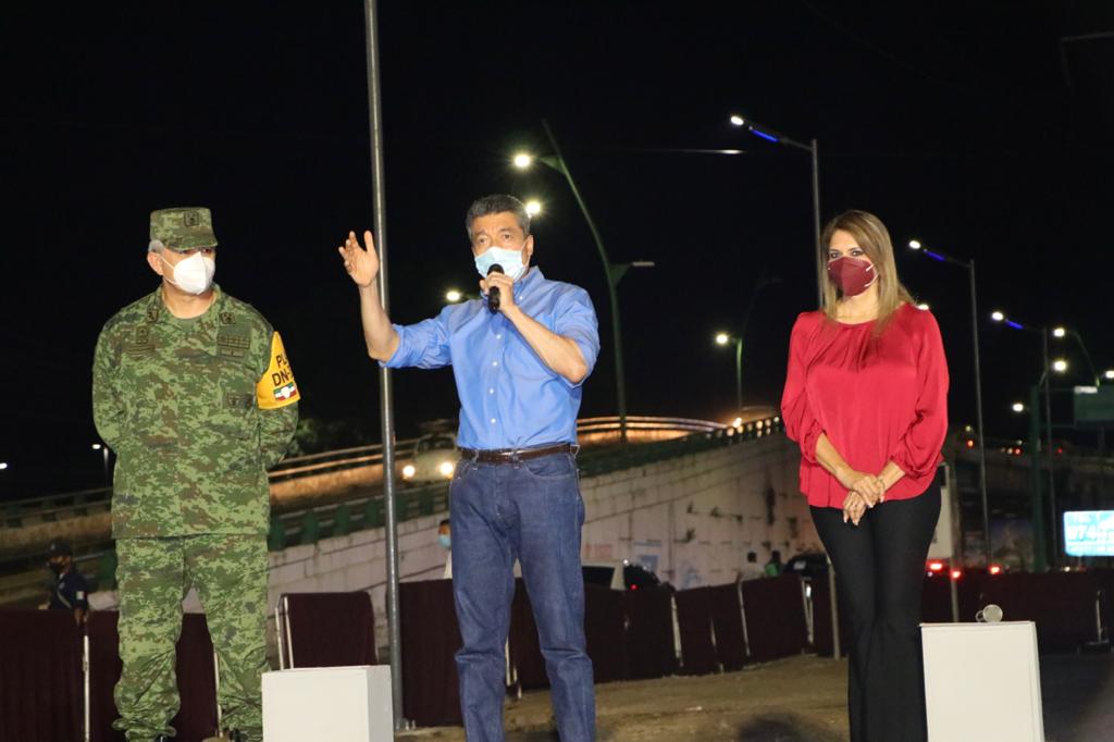 Entregan vehículos, uniformes y equipamiento a la policía municipal de Tapachula