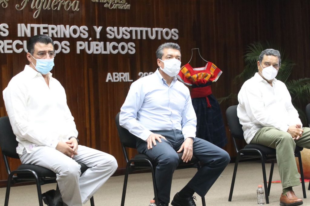 Exhortan a presidentas y presidentes municipales interinos a conducirse con legalidad