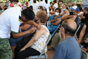 Inicia aplicación de segunda dosis en San Cristóbal y Palenque