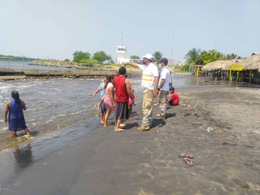 En Tapachula PC exhorta a evitar actividades de pesca y entretenimiento por mar de fondo