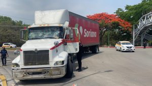 Estudiantes normalistas causan destrozos en camiones en Chiapas