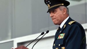 Juez ordena a la FGR reabrir la investigación contra Salvador Cienfuegos