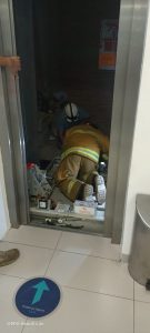 PC Municipal rescata a cuatro personas atrapadas en un elevador