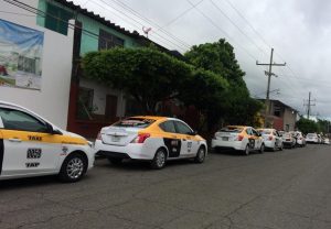 Taxistas conforman brigadas contra grupos de choque que buscan ensuciar las elecciones 