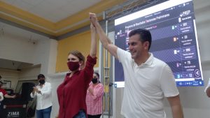 En Tapachula Rosy Urbina a la presidencia y Yamil Melgar a la diputación por MORENA, se declaran ganadores 
