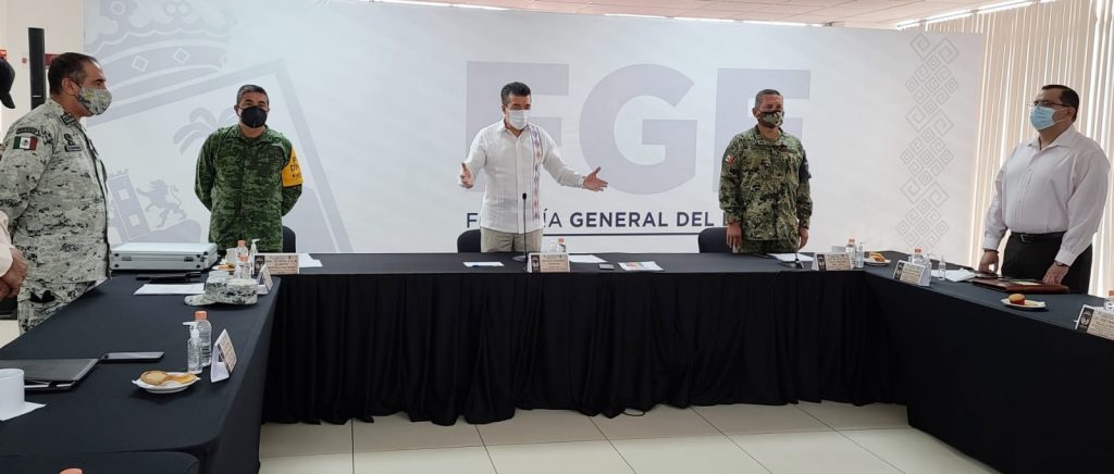 Gobierno de Chiapas felicita y envía un abrazo fraternal a mujeres y hombres marinos en su día