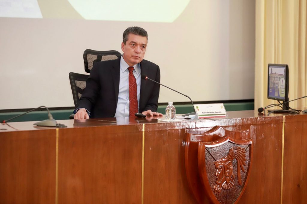 Imparte Rutilio Escandón Conferencia “La política de Chiapas en materia de desarrollo y seguridad”