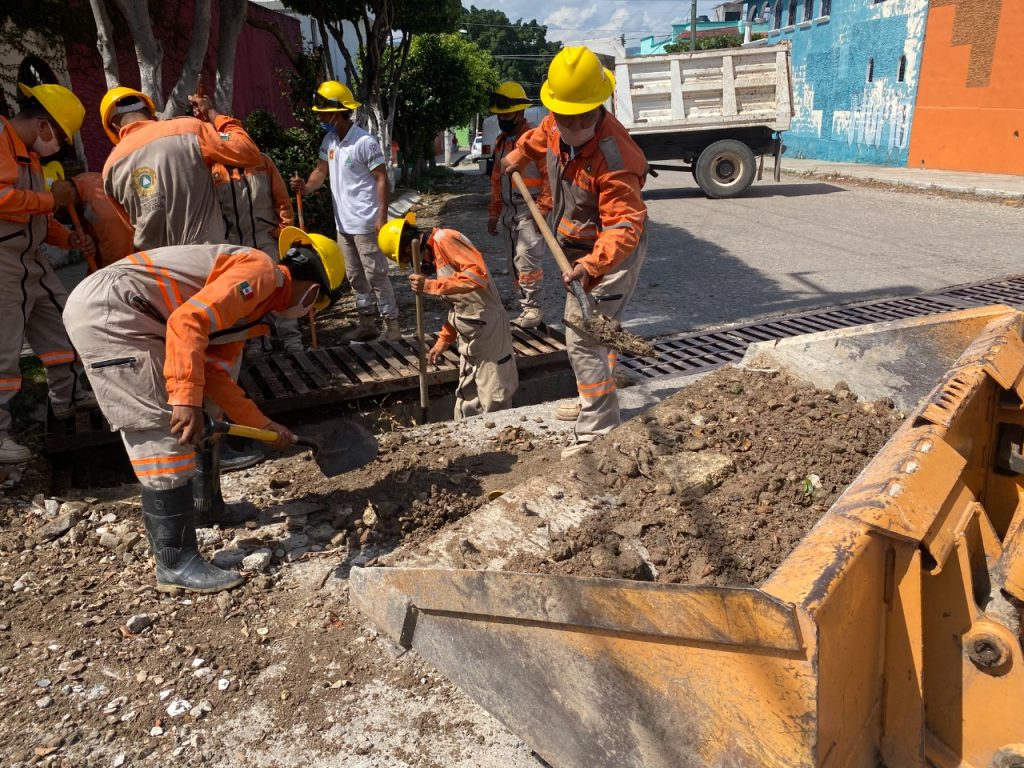 Limpieza constante de alcantarillas abona en reducción de inundaciones por lluvias en Tuxtla