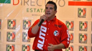 Militantes bloquean instalaciones del PRI; exigen renuncia de Alejandro Moreno