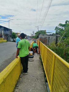 Reparan puente para evitar accidentes en la colonia San José El Edén