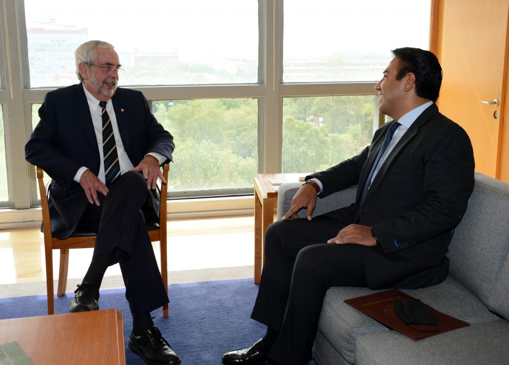 Se reúne ERA con rector de la UNAM, Enrique Graue