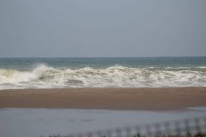 Sigue el mar de fondo en las playas de la costa de Chiapas