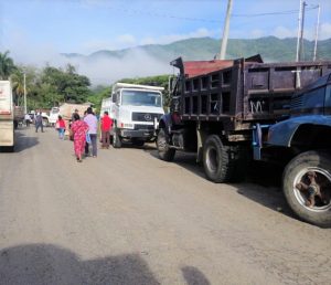 Con tres bloqueos en Ocosingo exigen pagos de adeudos de las autoridades