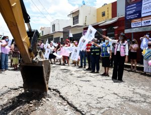 En colonias Benito Juárez y El Diamante, Ayuntamiento de Tapachula inicia obras de pavimentación de calles