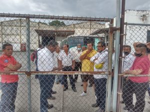 Deja de rodar el Tapachulteco, trabajadores protestan por falta de pago 