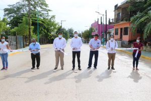 Inaugura Rutilio Escandón pavimentación de calles y avenidas en Palenque