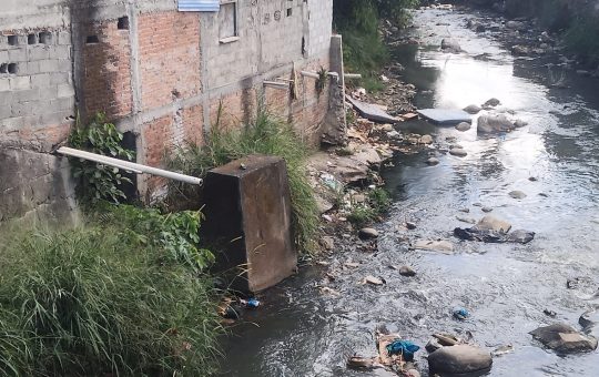 Severa contaminación en ríos de Tapachula por descargas residuales sin tratamiento 