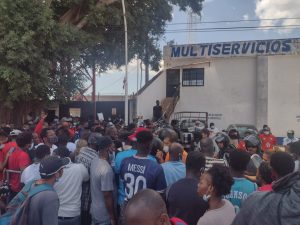 Conato de enfrentamiento entre migrantes y GN en instalaciones del INM 