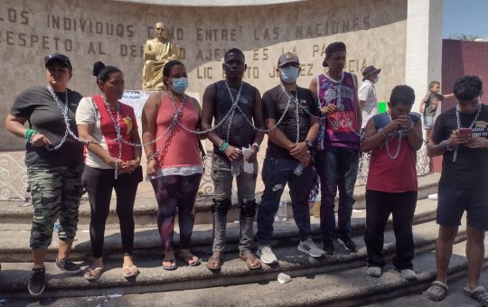 Migrantes mantienen petición de libre tránsito por México, anuncian nuevas protestas 