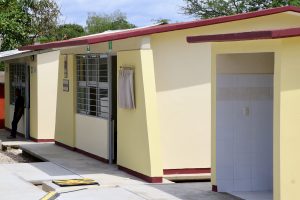 Con respaldo de AMLO estamos sacando adelante al sector educativo de Chiapas: Rutilio Escandón