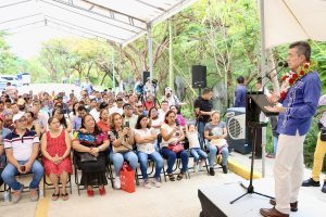 En Tuxtla Gutiérrez, Rutilio Escandón inaugura calles de la colonia Paulino Aguilar