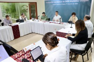 Rutilio Escandón y Zoé Robledo encabezan reunión de evaluación del modelo IMSS-Bienestar en Chiapas
