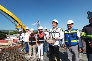 Rutilio Escandón constata avances del 95 % en la construcción del paso a desnivel de la Torre Chiapas
