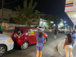 Accidente-de-motocicleta-en-zona-centro-de-Tonala¦u-deja-una-joven-lesionada1
