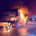 Se incendia camioneta en el tramo SCLC- Chiapa de Corzo.