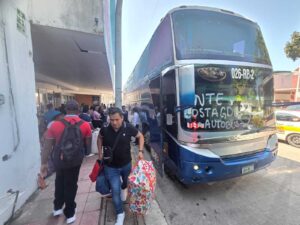 Maestros-de-la-costa-grande-de-Chiapas-viajan-a-CDMX-y-movilizaciones-de-Tuxtla-Gutiérrez