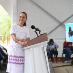 Presidenta Claudia Sheinbaum anuncia decreto para fomentar el ecoturismo en Mahahual, en coordinación con las comunidades