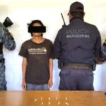 Huixtla. Detienen en la Col.Buenos Aires a Marco”N” en posesión de droga.