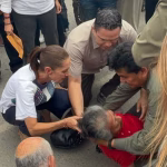 Sheinbaum auxilia a adulta mayor que se desvaneció en la Arena Potosí donde rindió su Segundo Informe