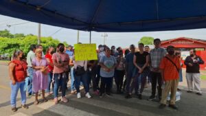 Bloquean-accesos-Plantas-de-moscas-estériles-de-Metapa_-pobladores-radicalizan-acciones-2