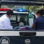 Socoltenango. Una patrulla fue utilizada para trasladar a un enfermo con un tanque de oxígeno.