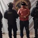 Chiapa de Corzo. Wilmar “N” fue detenido por el doble homicidio y lesiones a un tercero en un bar clandestino de la colonia Ribera Las Flechas.